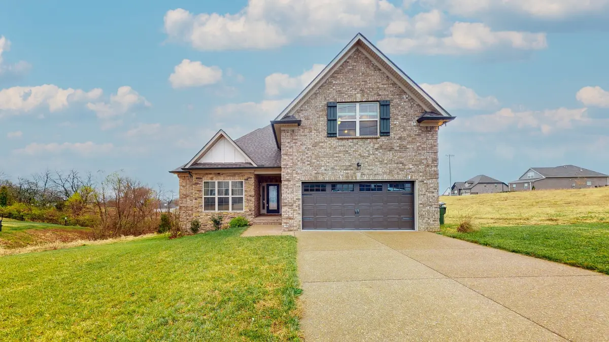 312 Hathaway Ln, Gallatin, TN 37066 - Image #1