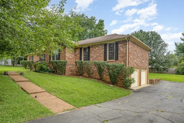 408 Shawnee Dr, Columbia, TN 38401