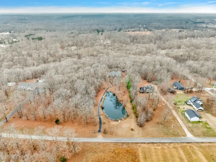 250 Windwood Ln, Hohenwald, TN 38462 - Image #3