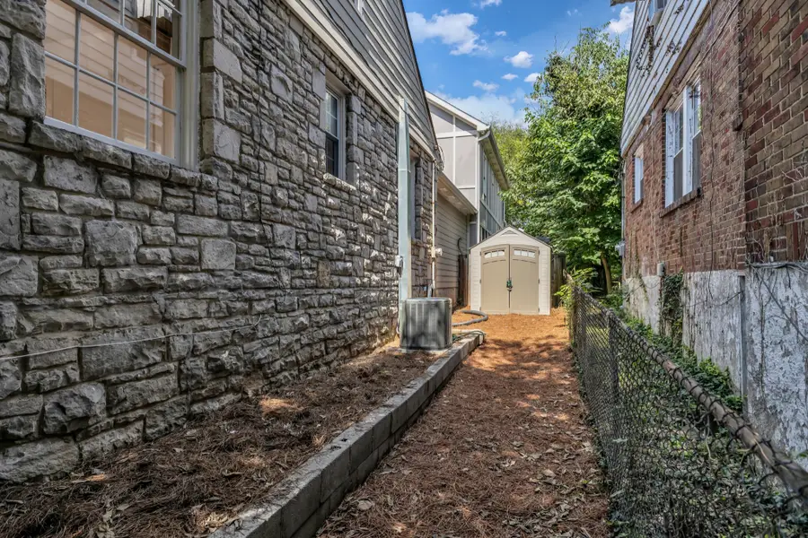 2624 Ashwood Ave, Nashville, TN 37212 - Image #3