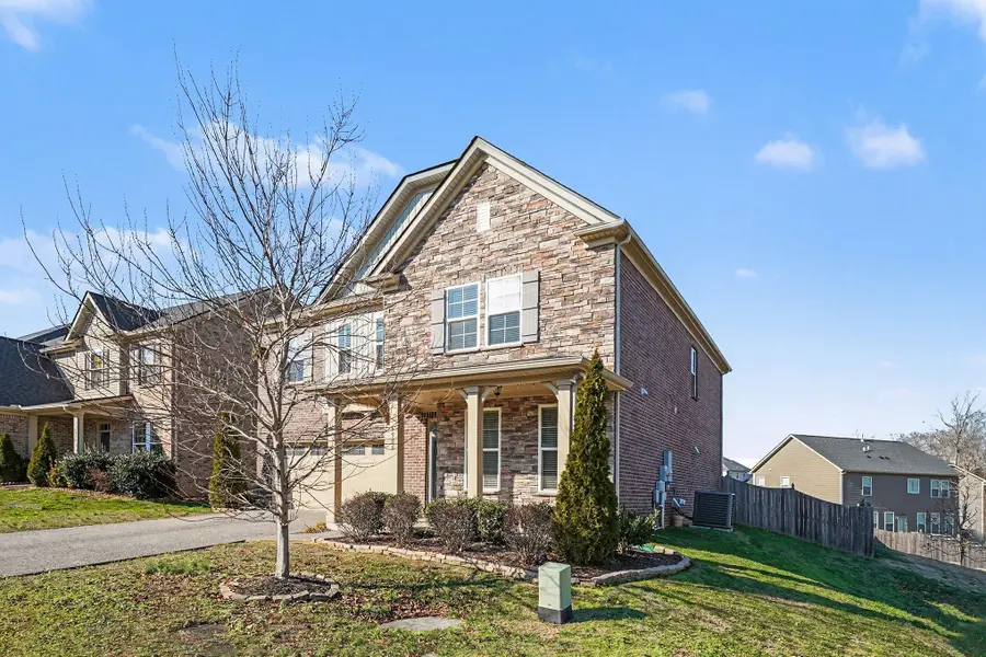4976 Napoli Dr, Mount Juliet, TN 37122 - Image #2