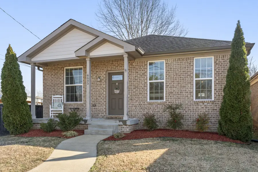 6605 Beacon Ln, Nashville, TN 37209 - Image #2