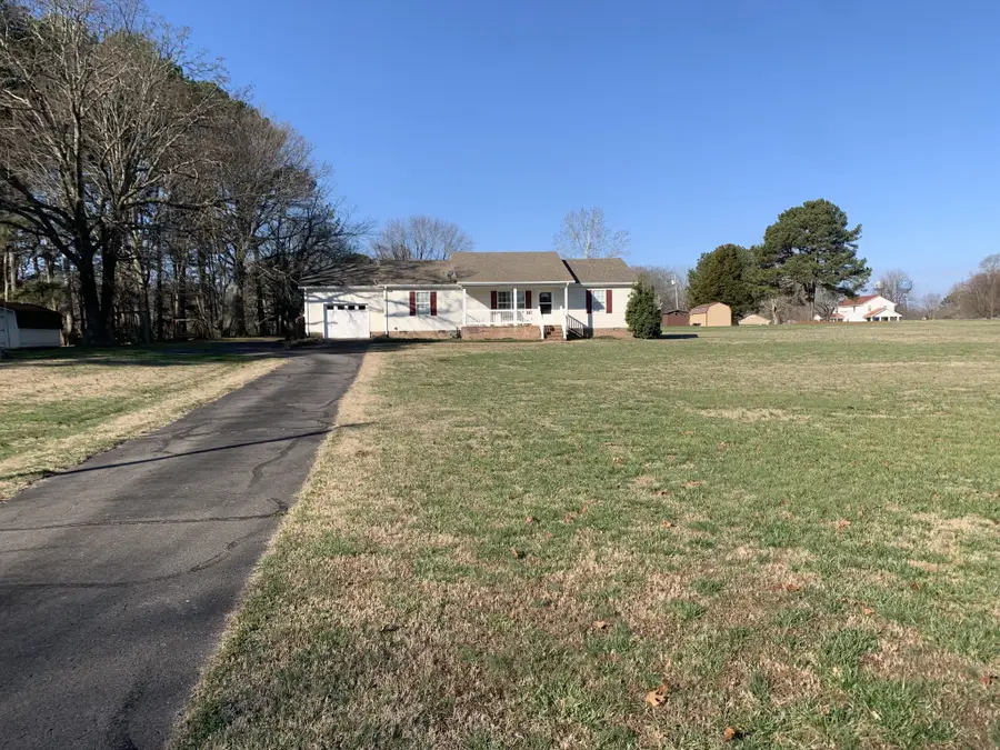 301 Rosson St, Summertown, TN 38483 - #2