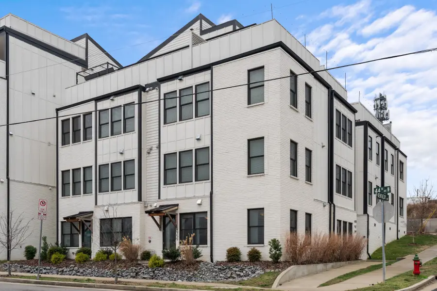 957 44th Ave N, Nashville, TN 37209 - Image #2