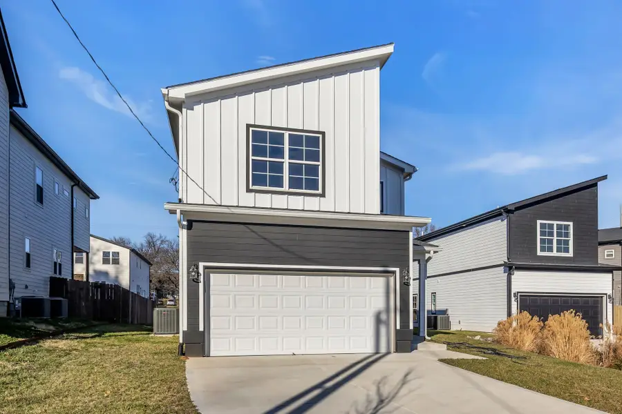 210 Eisenhower Dr, Nashville, TN 37211 - Image #2