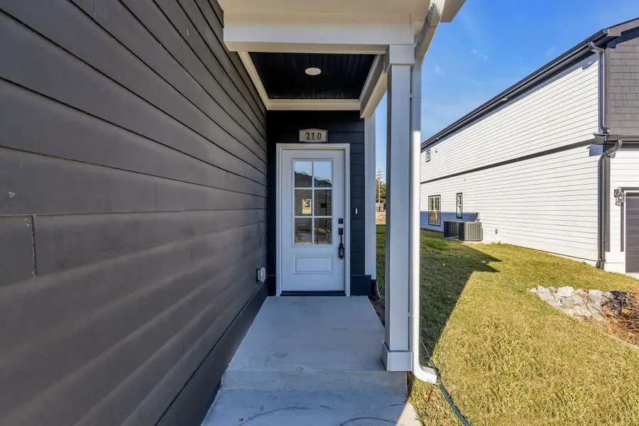 210 Eisenhower Dr, Nashville, TN 37211 - Image #3