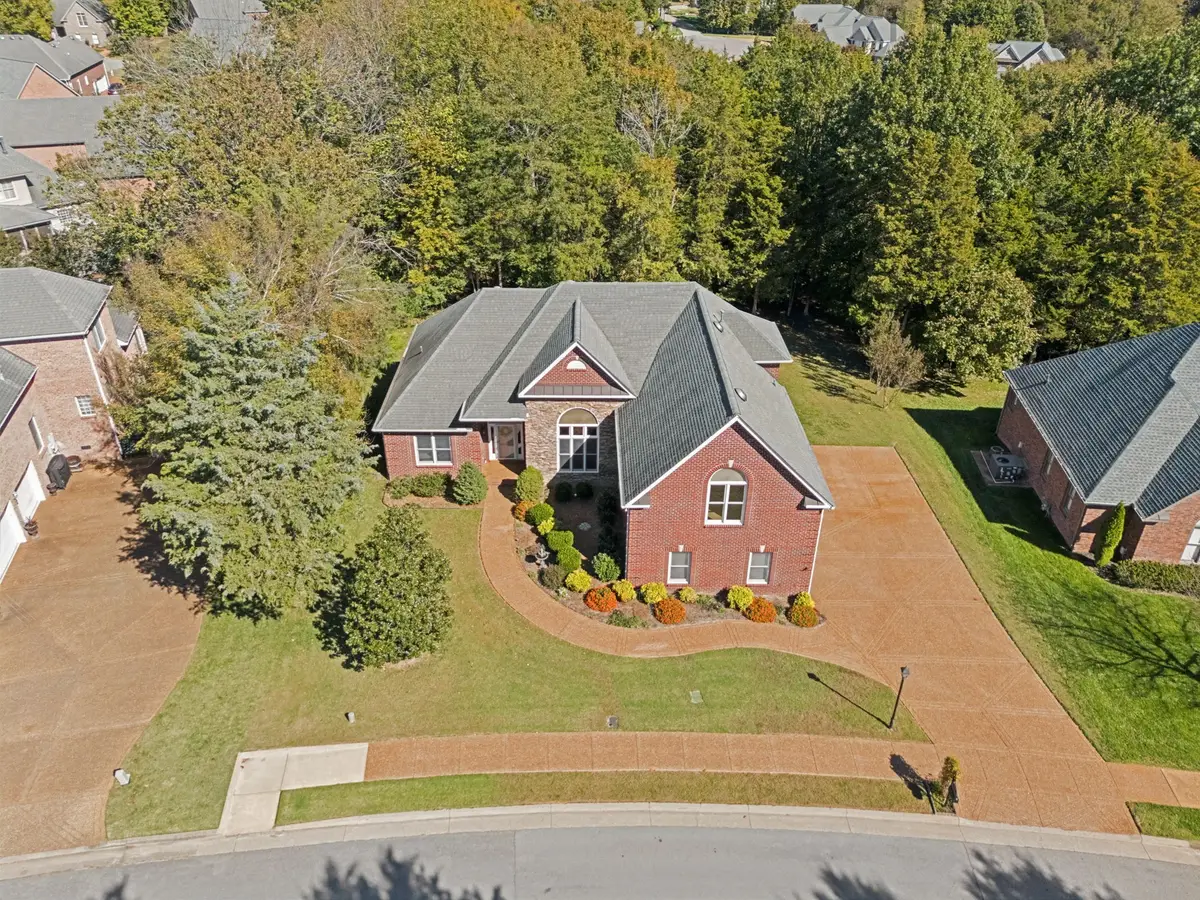 2236 Seven Points Cir, Hermitage, TN 37076 - #1