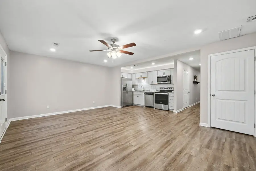 135 Country Ln #802, Clarksville, TN 37043 - Image #3