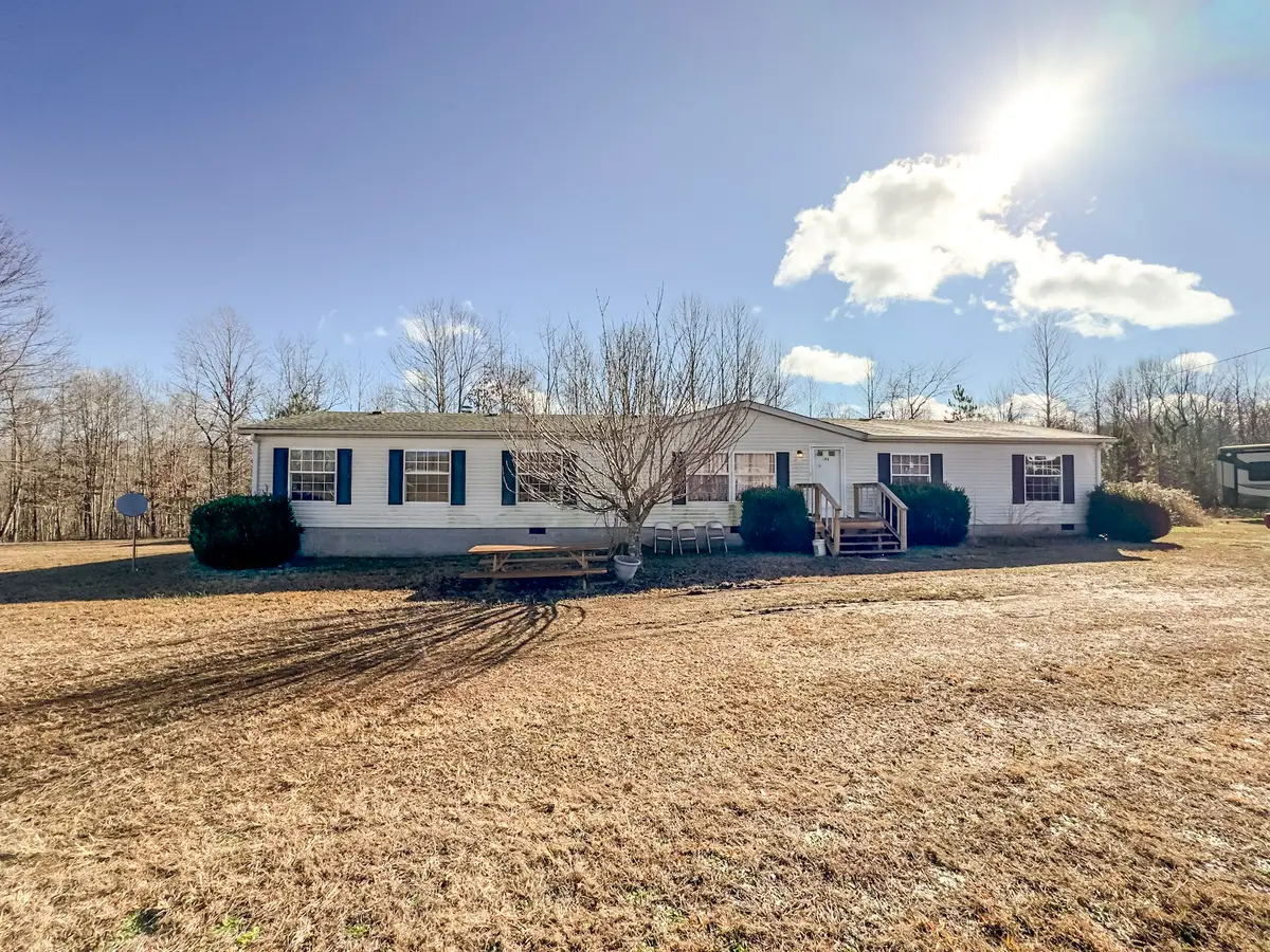 189 Pioneer Rd, Hohenwald, TN 38462 - Image #1