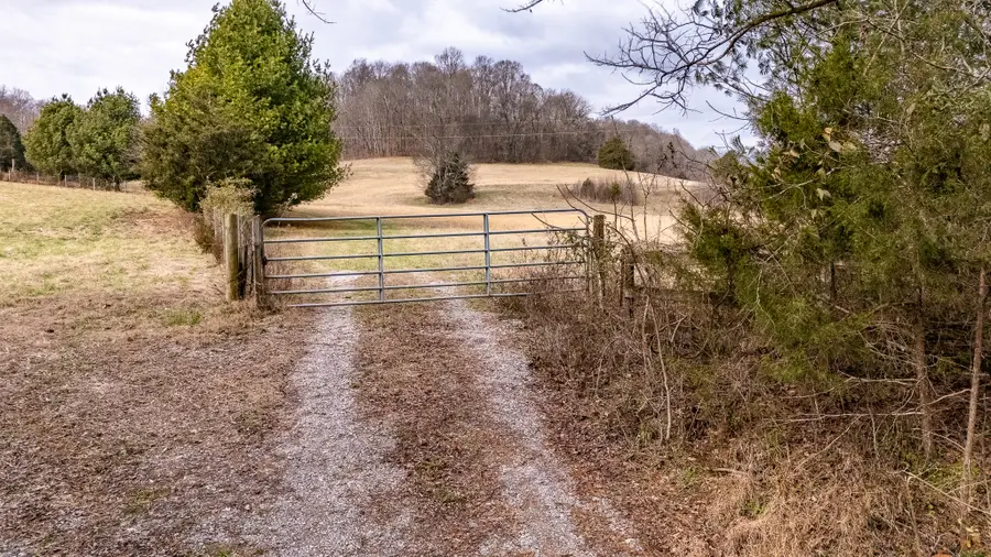 3680 Diana Ridge Rd, Pulaski, TN 38478 - Image #2