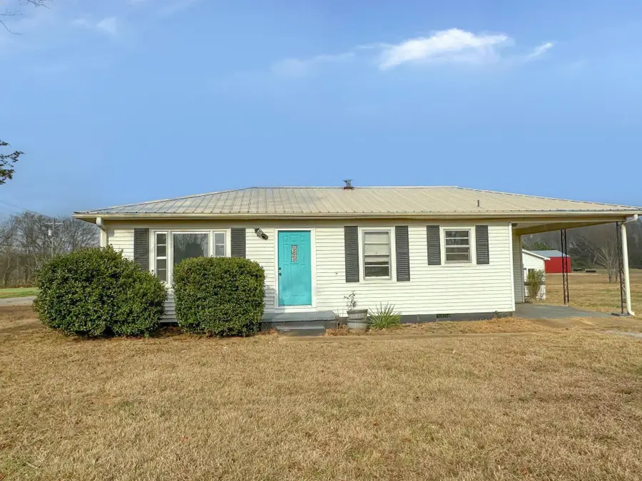 648 Rosewood Dr, Savannah, TN 38372 - Image #2