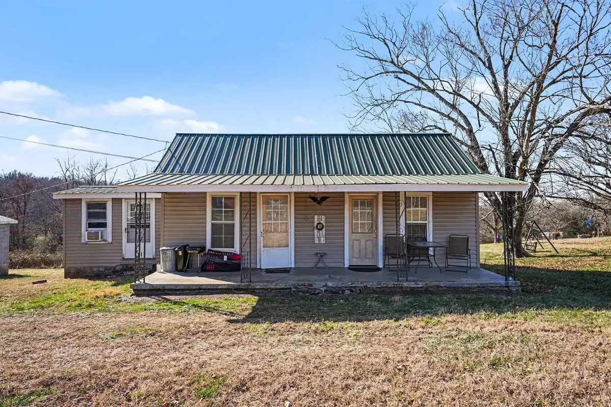 1776 Cumberland Heights Rd, Clarksville, TN 37040 - #1