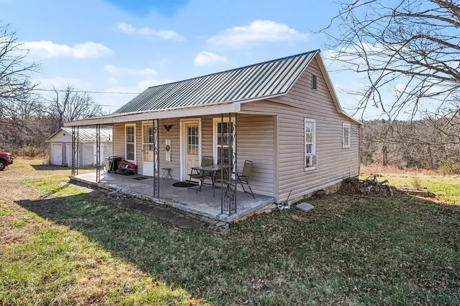 1776 Cumberland Heights Rd, Clarksville, TN 37040 - #2