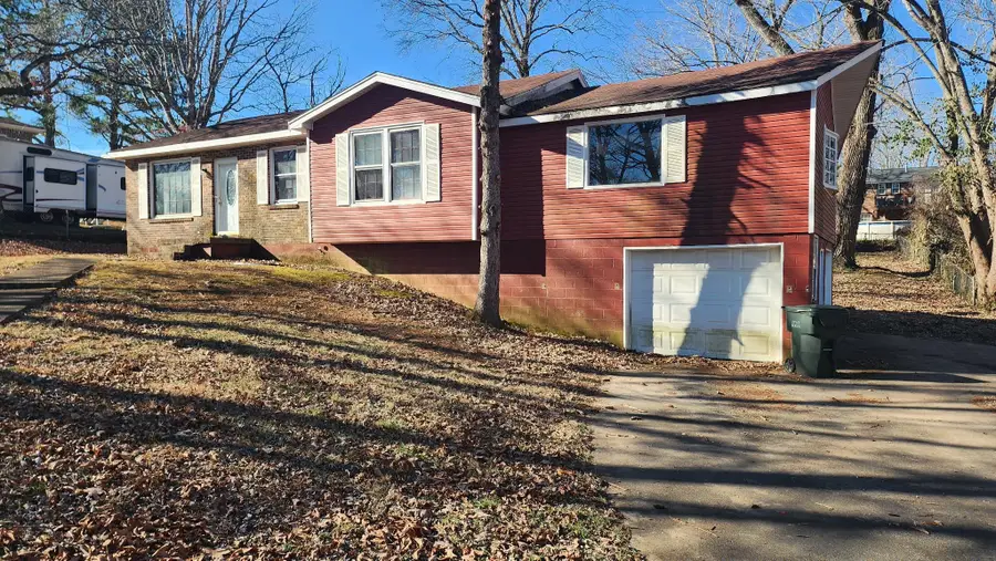 312 Bluebird Ln, Dickson, TN 37055 - Image #2