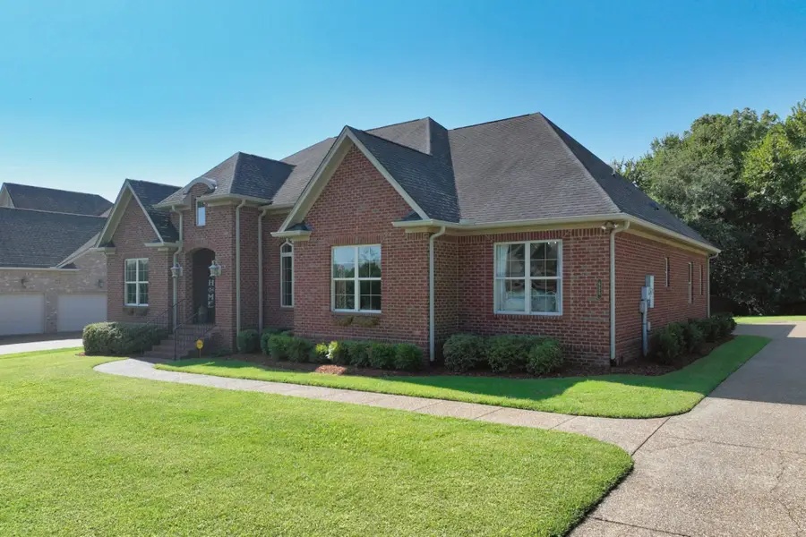 825 Piccadilly Dr, Nolensville, TN 37135 - #2