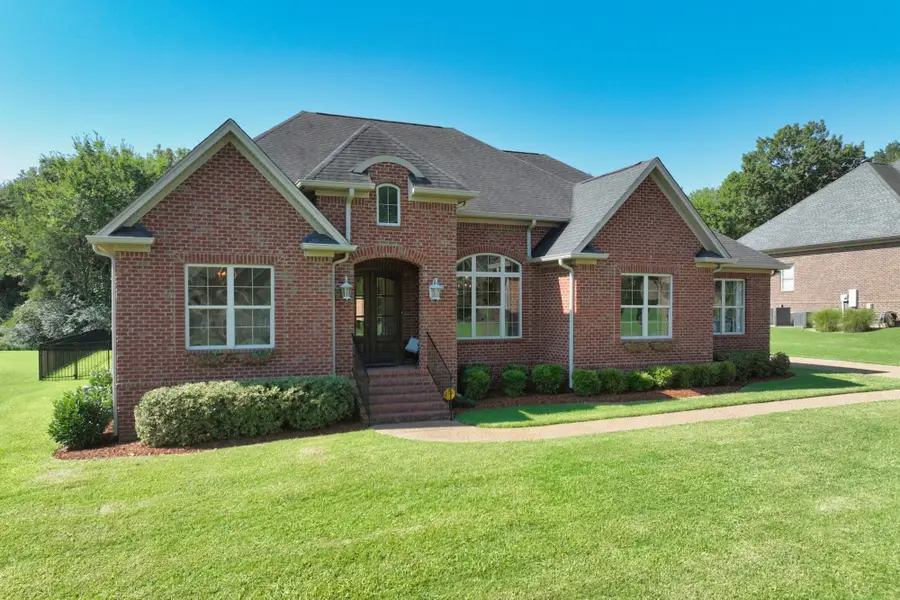 825 Piccadilly Dr, Nolensville, TN 37135 - #3