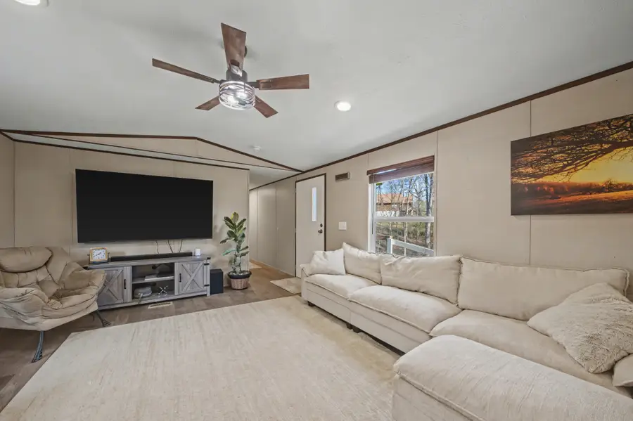 116 Lee Ln, Big Rock, TN 37023 - Image #2