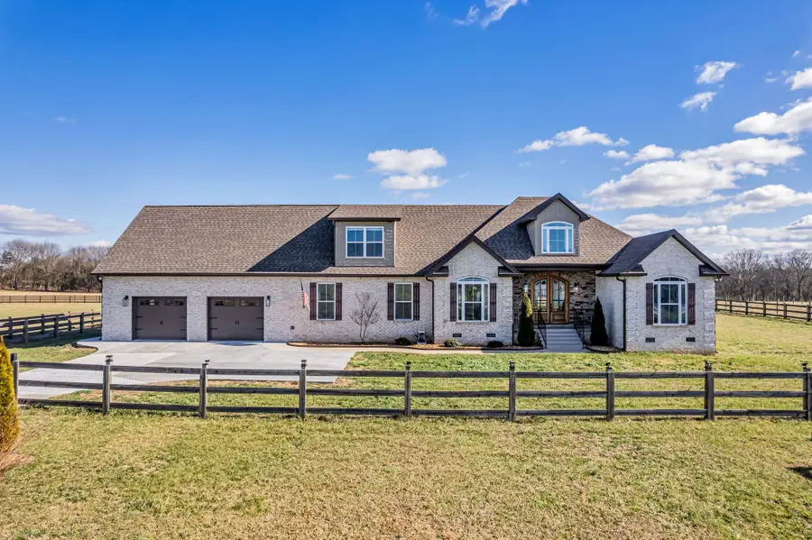 852 Longview Rd, Shelbyville, TN 37160 - #3