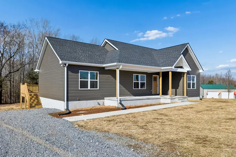 306 Leigh Anna Circle, Lafayette, TN 37083 - Image #2