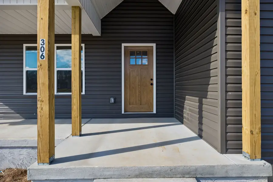 306 Leigh Anna Circle, Lafayette, TN 37083 - Image #3