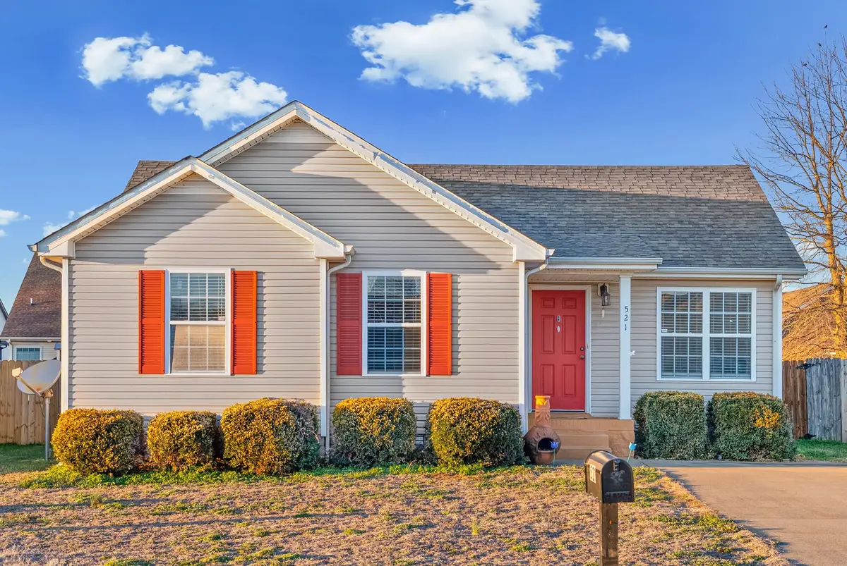 521 Oakmont Dr, Clarksville, TN 37042 - Image #1