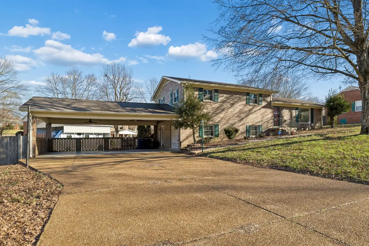 900 Camellia Dr, Columbia, TN 38401 - #1