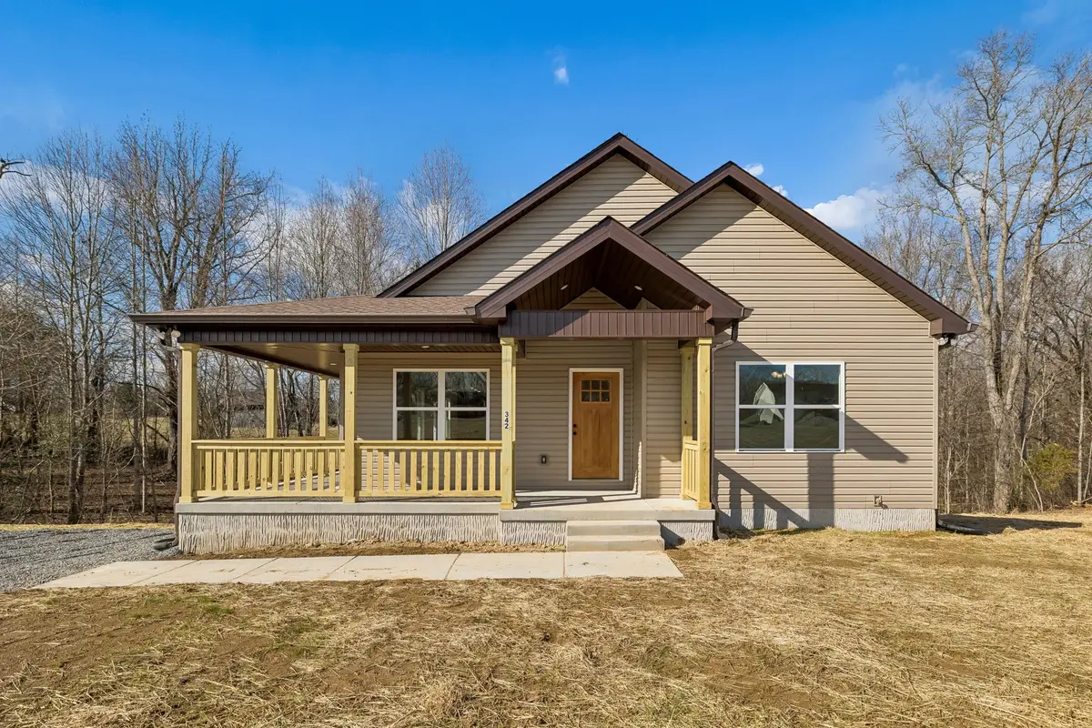 342 Leigh Anna Circle, Lafayette, TN 37083 - Image #1