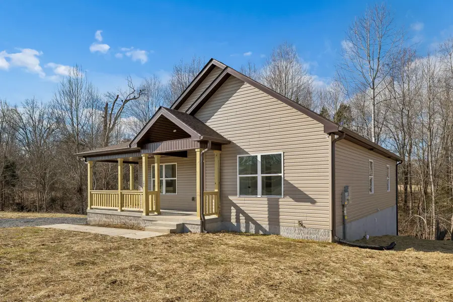 342 Leigh Anna Circle, Lafayette, TN 37083 - Image #3