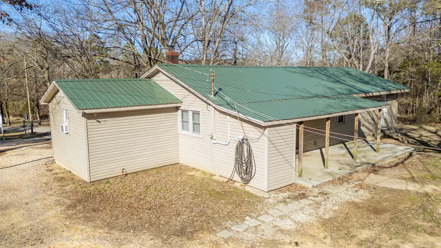4415 Holland Creek Rd, Savannah, TN 38372 - Image #2