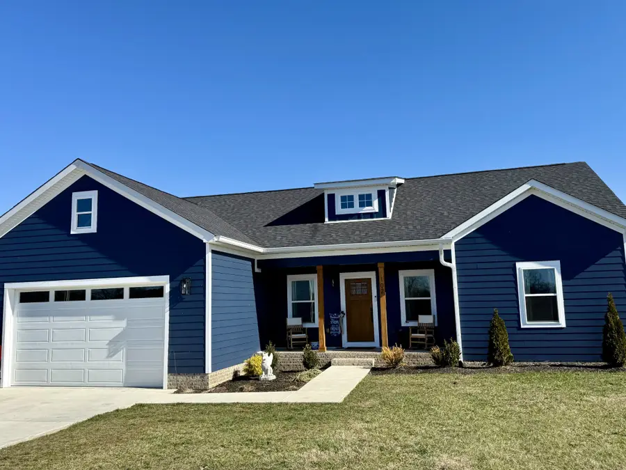 102 Castle St, McMinnville, TN 37110 - Image #2