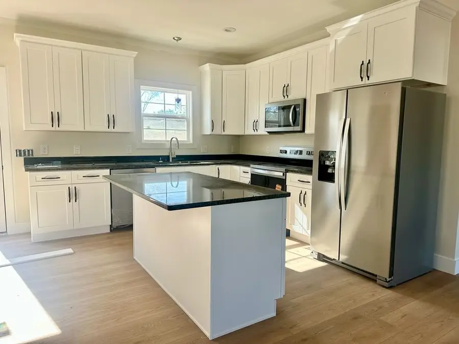 169 Honeysuckle Ln, Sparta, TN 38583 - Image #2