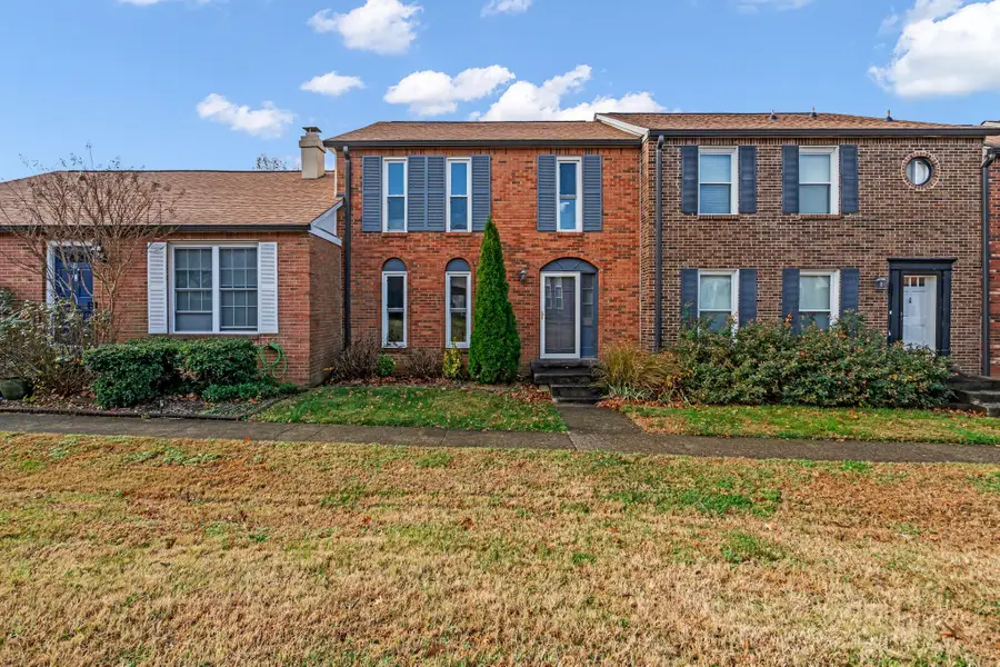 318 Huntington Ridge Dr, Nashville, TN 37211 - Image #2