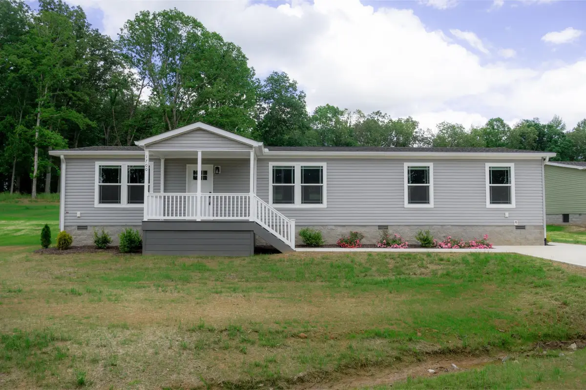1700 Anna Maria Ln, Cookeville, TN 38501 - Image #1