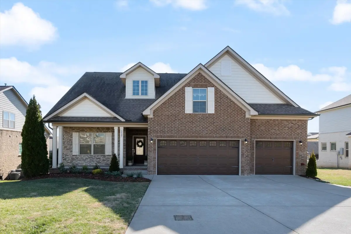 5537 Stonefield Dr, Smyrna, TN 37167 - Image #1