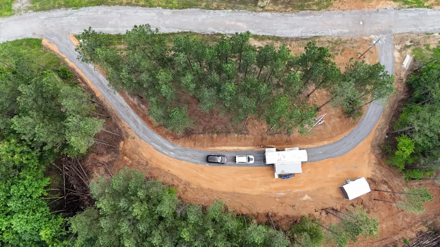 482 Center Ridge Dr, Linden, TN 37096 - #2