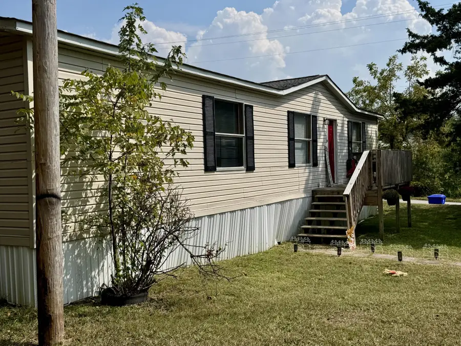 147 Mayberry Street, Harriman, TN 37748 - Image #2