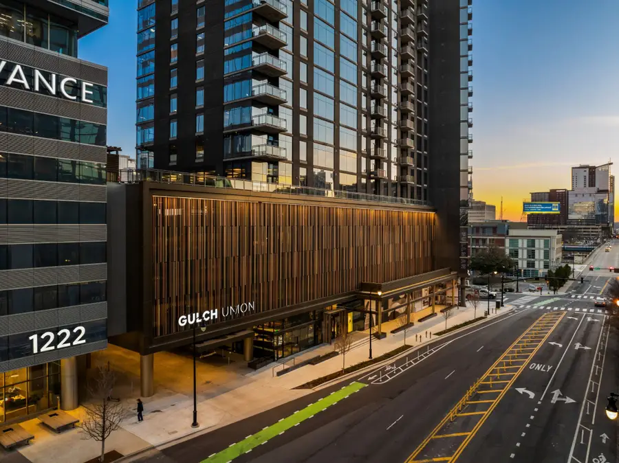 1212 Demonbreun St #1815, Nashville, TN 37203 - Image #3