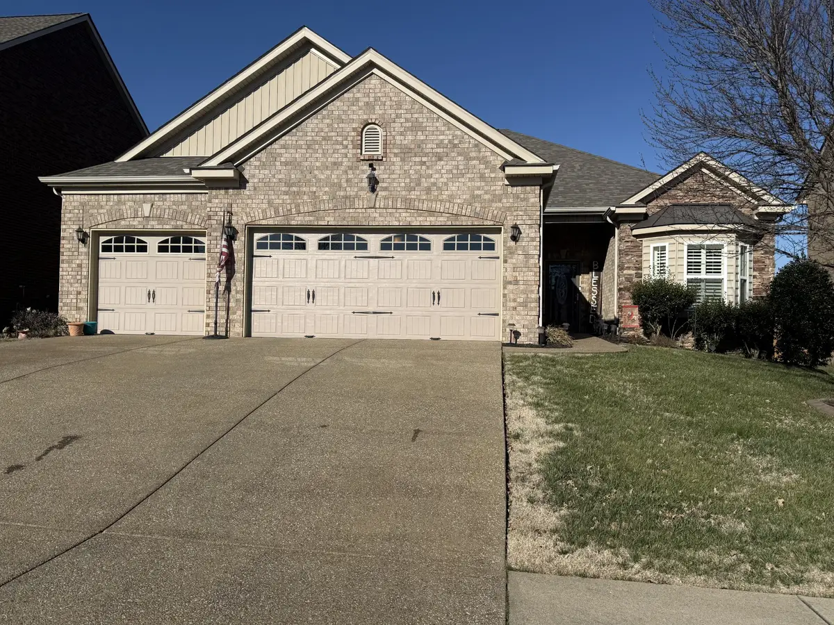 547 Cloverhill Ln, Lebanon, TN 37090 - Image #1