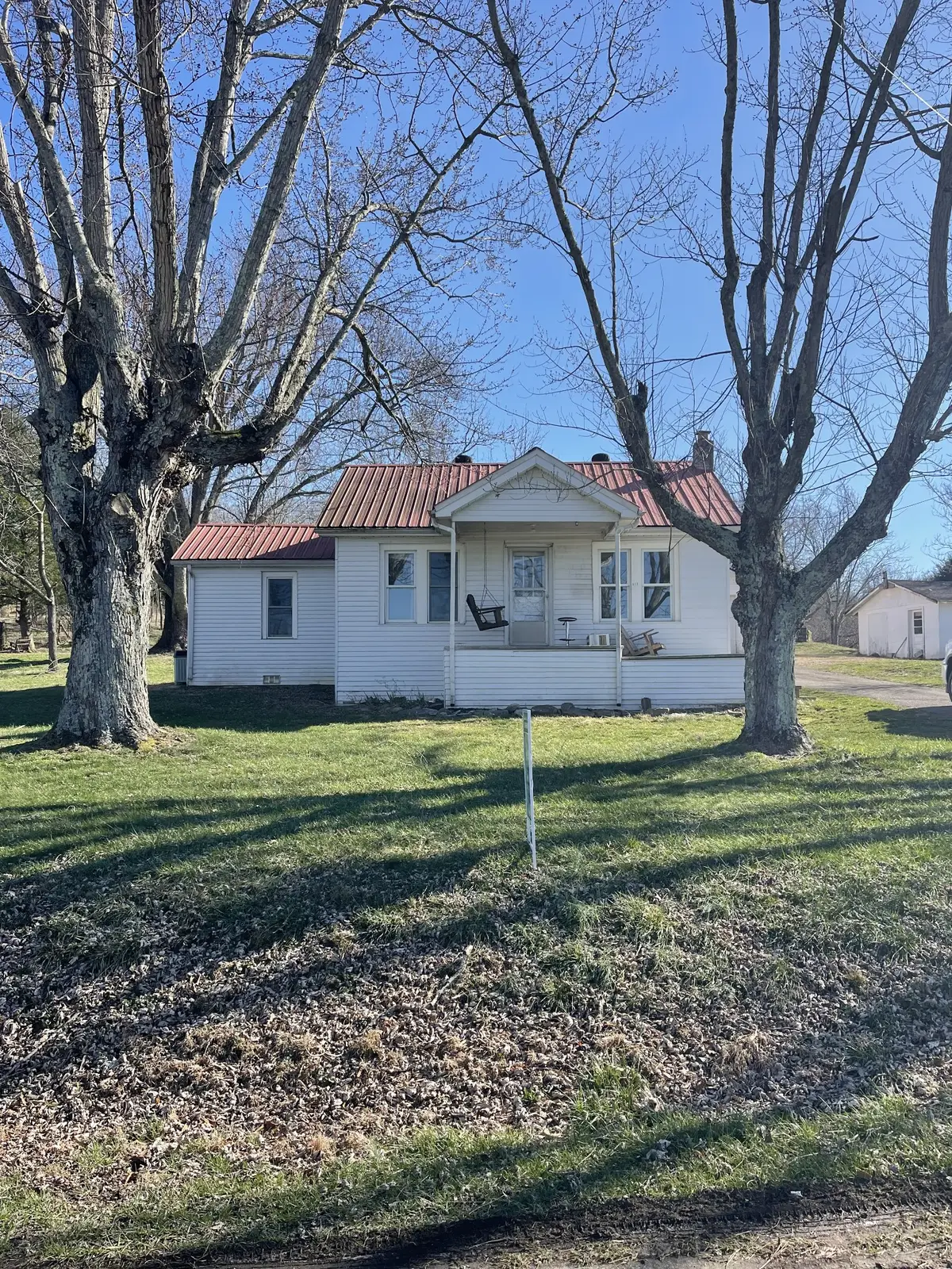 412 Twin Oaks Rd, Livingston, TN 38570 - #1