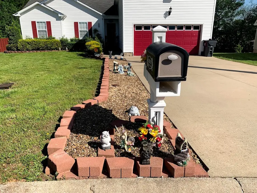 1324 Loren Cir, Clarksville, TN 37042 - Image #3