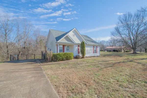 1149 Oak Grove Rd, Goodspring, TN 38460
