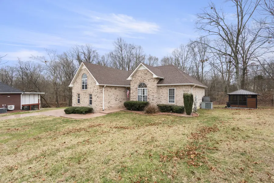 5037 Summit Dr, Greenbrier, TN 37073 - #2