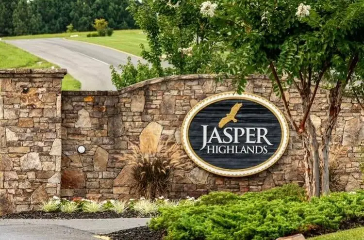 6390 Raulston Falls Rd, Jasper, TN 37347 - #2