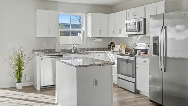 2935 Winterberry Dr #19, Nashville, TN 37207