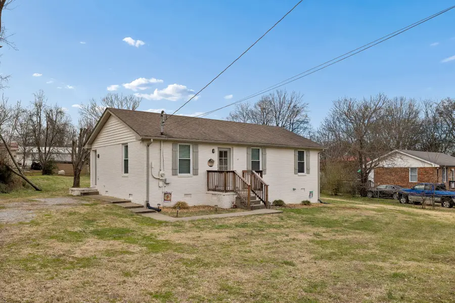 236 Commerce Ave, Watertown, TN 37184 - #3