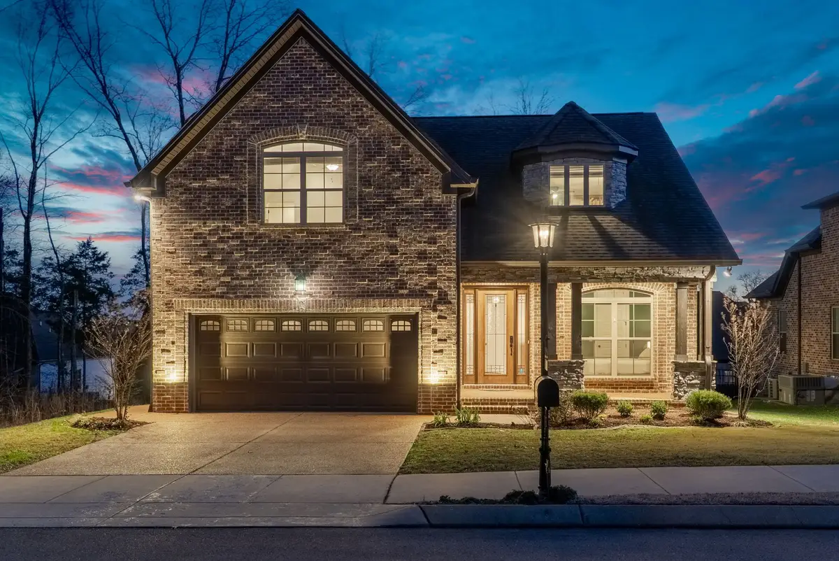 512 Hollow Tree Trl, Mount Juliet, TN 37122 - Image #1