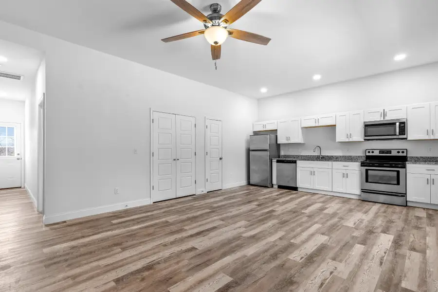 1213 N Chamberlain Avenue, Chattanooga, TN 37408 - Image #3