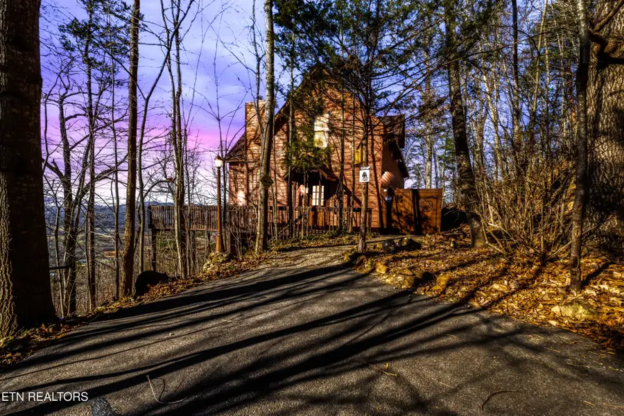 1919 Mountain Way, Sevierville, TN 37862 - #2