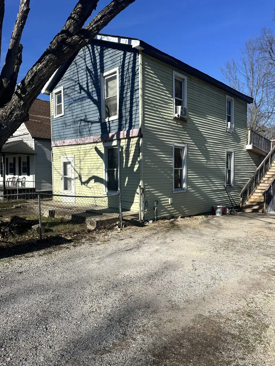 412 W 2nd St, Hopkinsville, KY 42240 - #2