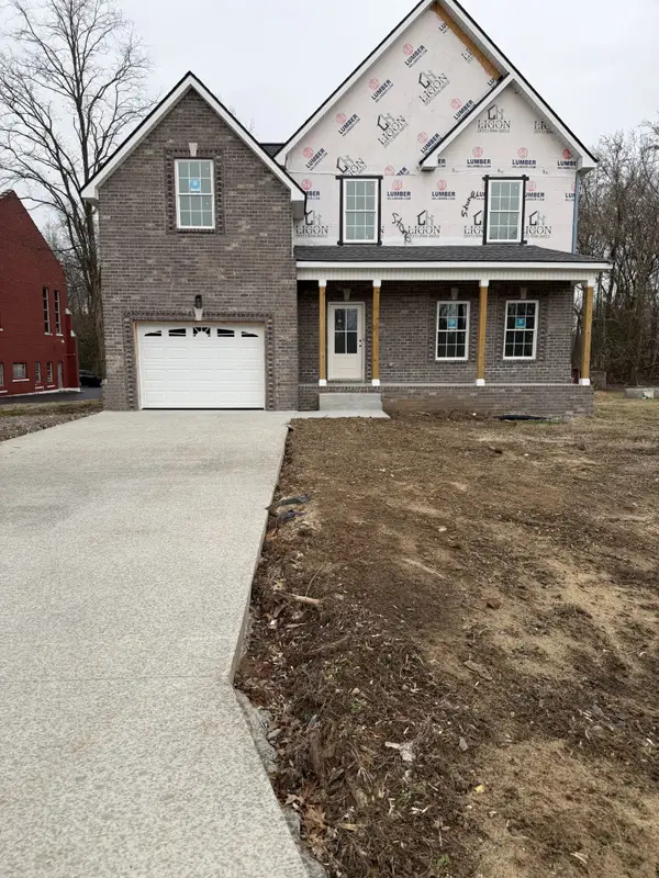 615 Guildfield Dr, Clarksville, TN 37043